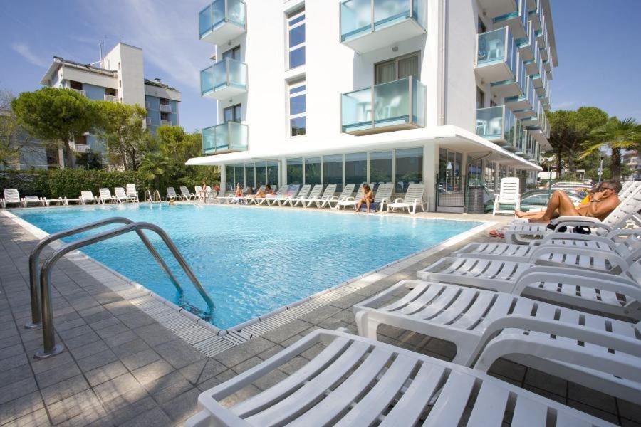 Residence Bristol 비비오네 외부 사진