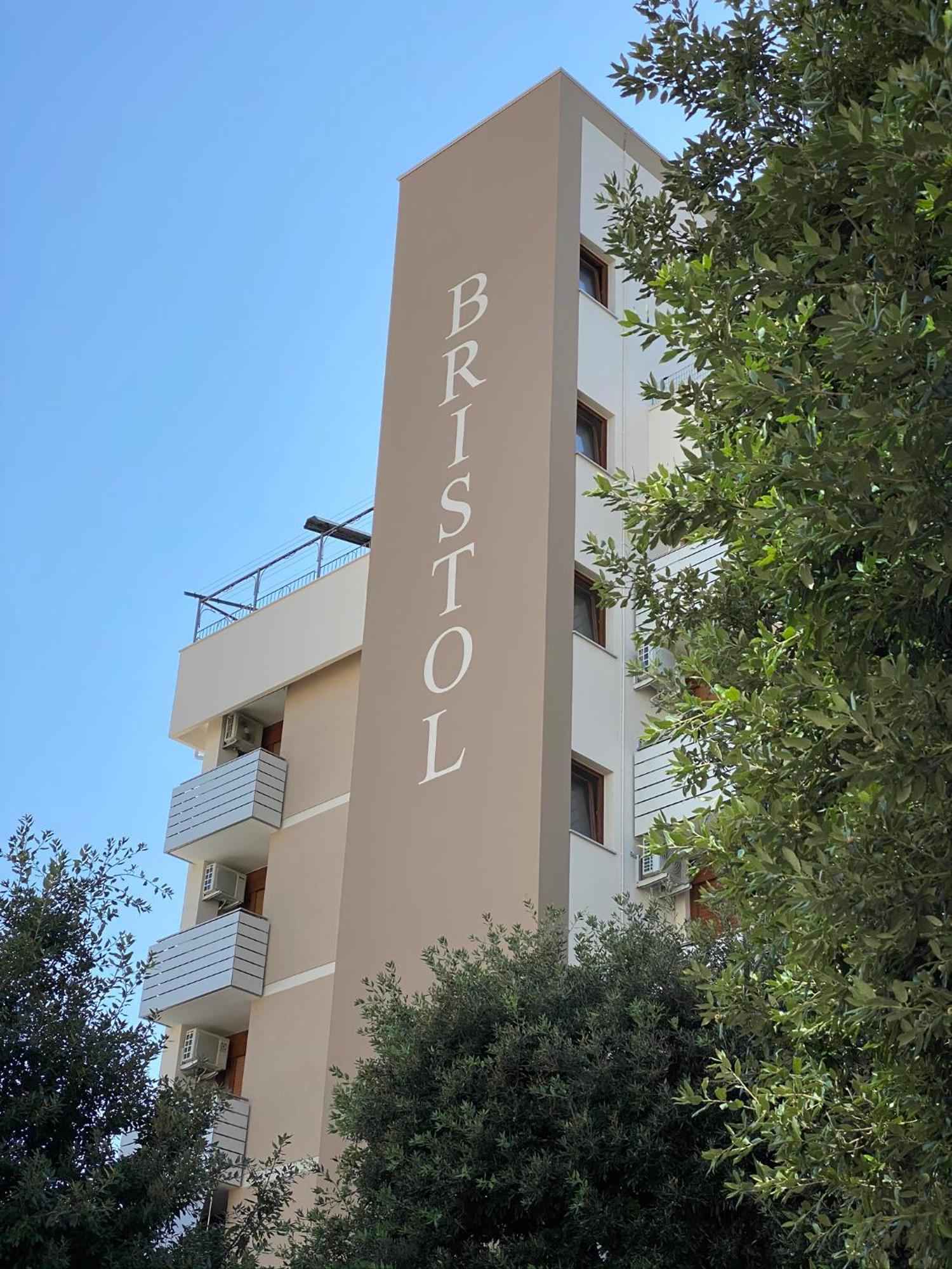 Residence Bristol 비비오네 외부 사진